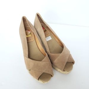 Suede peep toe espadrille wedge taupe Kanna 6 tan
